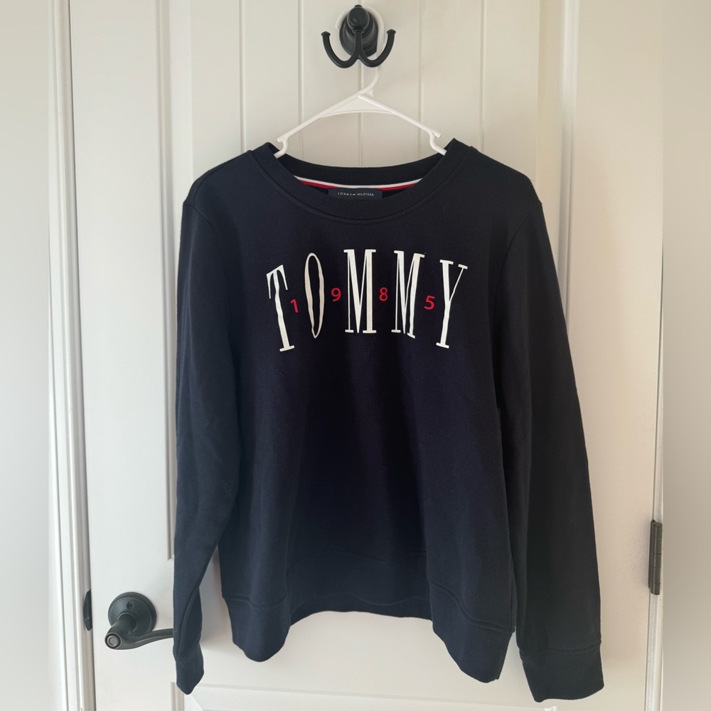 tommy hilfiger crewneck